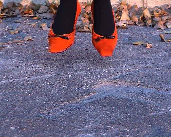 Viviana Milan – Seven steps to heavenhttps://www.exibart.com/repository/media/eventi/2012/10/viviana-milan-8211-seven-steps-to-heaven.jpg