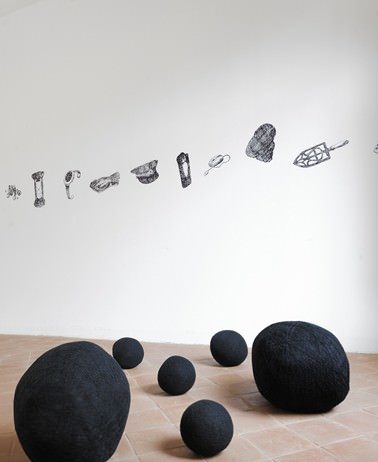 Altro da cose. Claudia Losi ai Musei Civici. Un’opera per tante storie