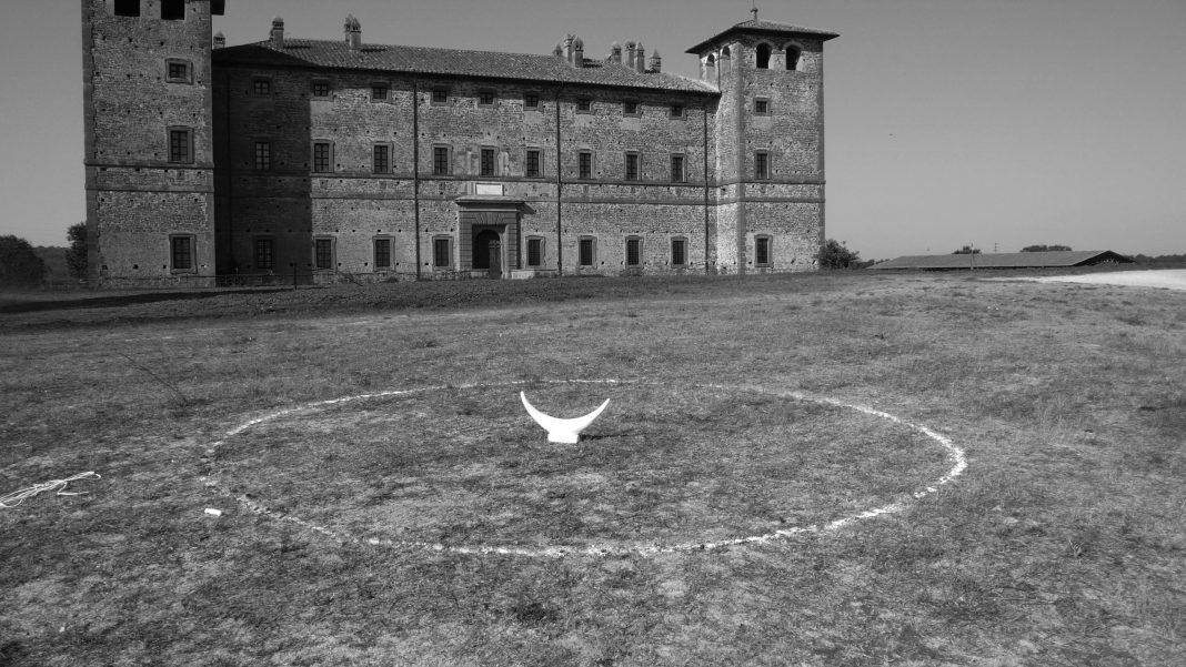 Teresa Ragonesi – Prendere il toro per le cornahttps://www.exibart.com/repository/media/eventi/2012/11/teresa-ragonesi-8211-prendere-il-toro-per-le-corna-1068x601.jpg