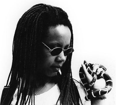 MAD ON PAPER. Tommaso De Massimi – I serpari. Sacro e profano