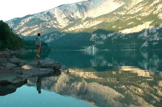 Mentre sto a questo lago