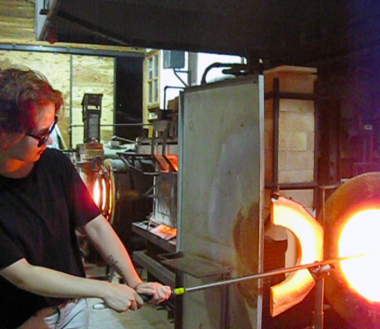 RIIKKA HAAPASAARI RIIKKA HAAPASAARI