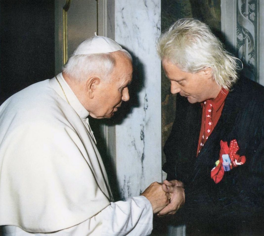 Cesare Esposito – Cesare per Roma. Roma per Cesarehttps://www.exibart.com/repository/media/eventi/2013/03/cesare-esposito-8211-cesare-per-roma.-roma-per-cesare-1068x955.jpg