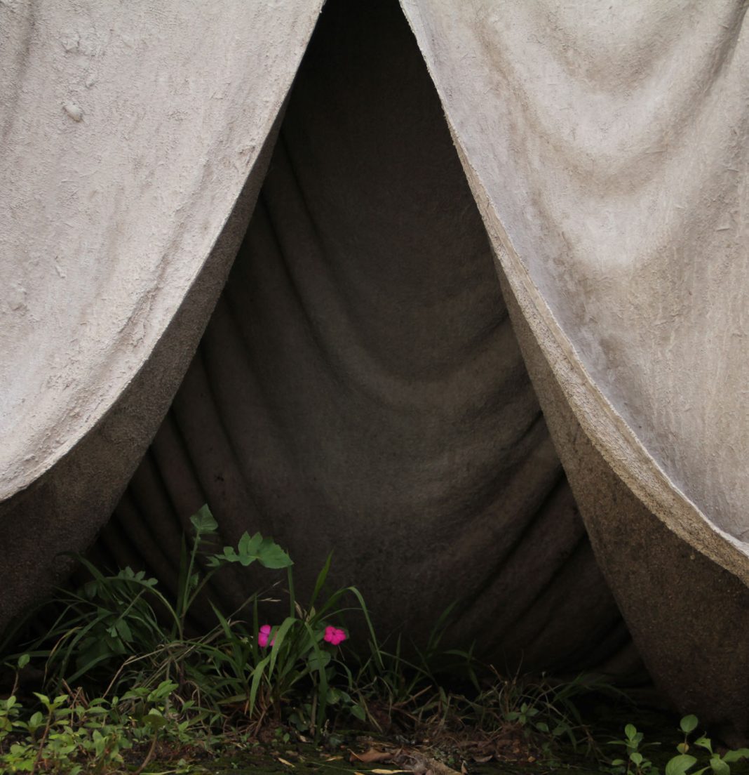 Thiago Rocha Pittahttps://www.exibart.com/repository/media/eventi/2013/03/thiago-rocha-pitta-1068x1104.jpg