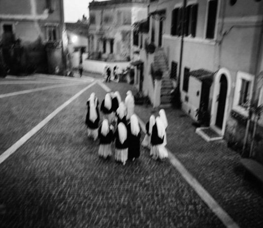 CROSSWISE! Fotografia: Guido Gazzilli – Credo