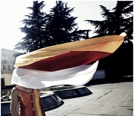 Davide Monteleone – Il cardo rosso. Un viaggio nel Caucaso settentrionale