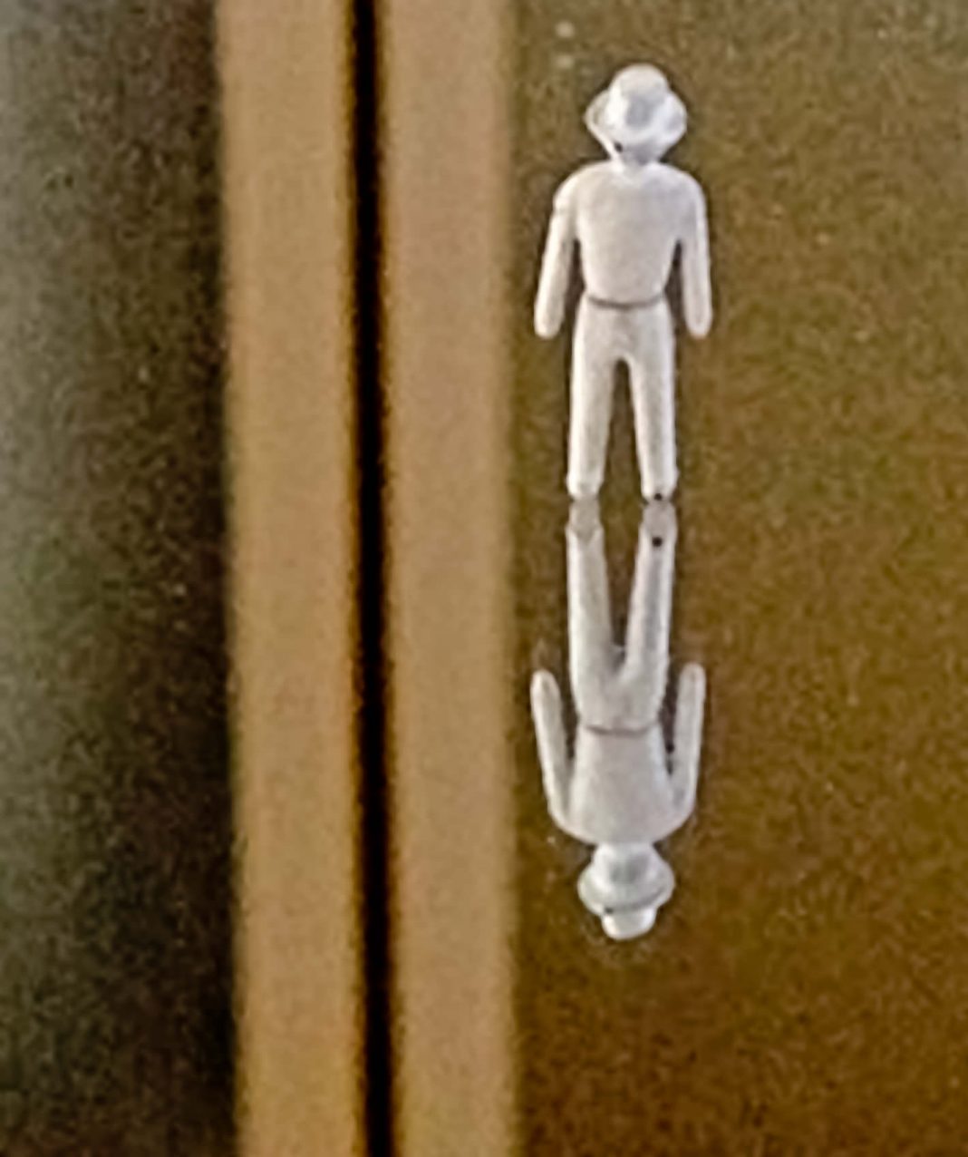 Giulio Barrocu – Alonehttps://www.exibart.com/repository/media/eventi/2013/04/giulio-barrocu-8211-alone-1068x1276.jpg