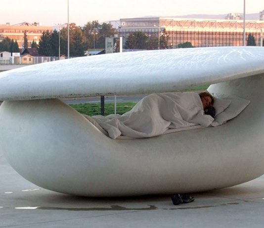 Kata Mijatovic – Between the Sky and the Earth – 55. Biennale di Venezia – Padiglione Nazionale della Croazia Kata Mijatovic – Between the Sky and the Earth – 55. Biennale di Venezia – Padiglione Nazionale della Croazia