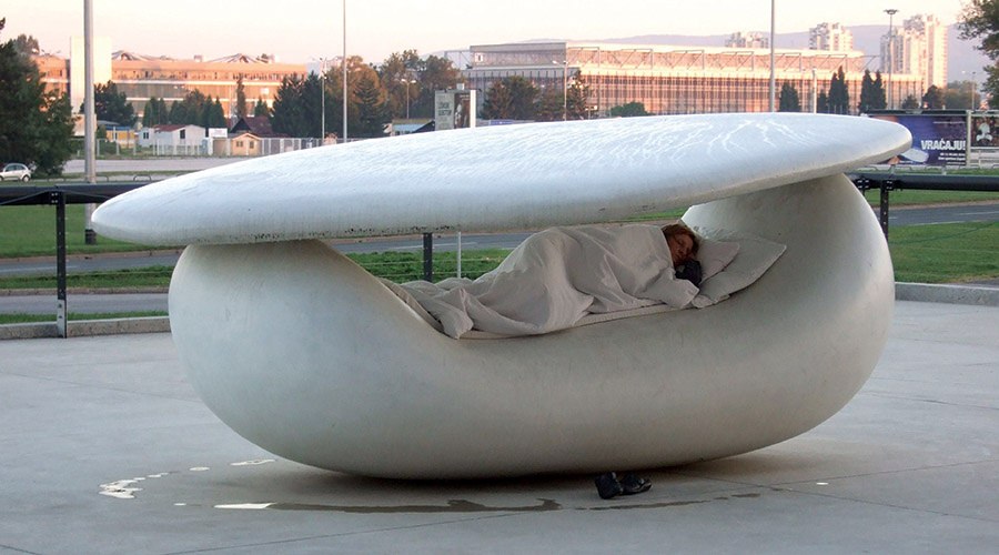 Kata Mijatovic – Between the Sky and the Earth – 55. Biennale di Venezia – Padiglione Nazionale della Croaziahttps://www.exibart.com/repository/media/eventi/2013/05/kata-mijatovic-8211-between-the-sky-and-the-earth-8211-55.-biennale-di-venezia-–-padiglione-nazionale-della-croazia.jpg