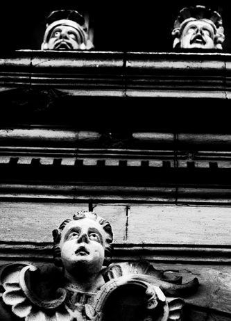 Simone Aprile – Nel segno di Modica