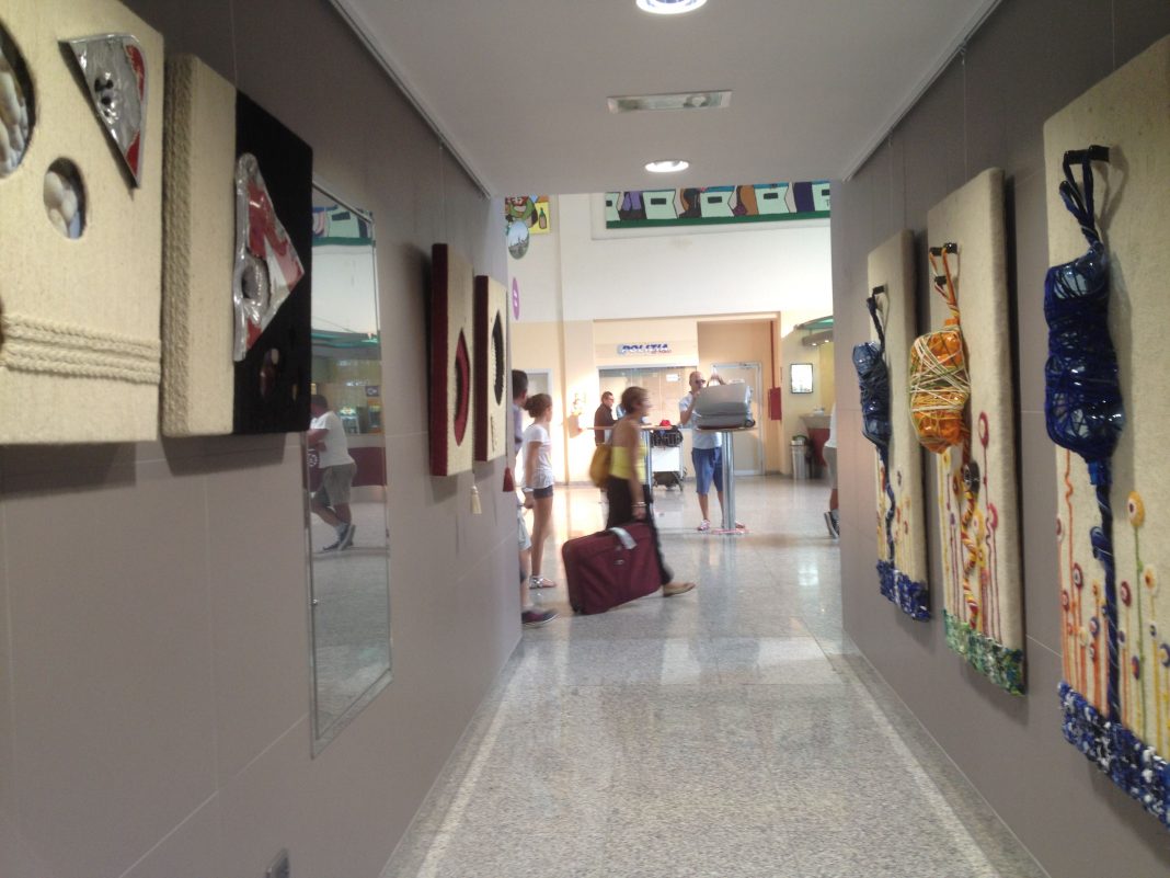 Marcello Simeone – NOTE A MARGINEhttps://www.exibart.com/repository/media/eventi/2013/08/marcello-simeone-8211-note-a-margine-1068x801.jpg