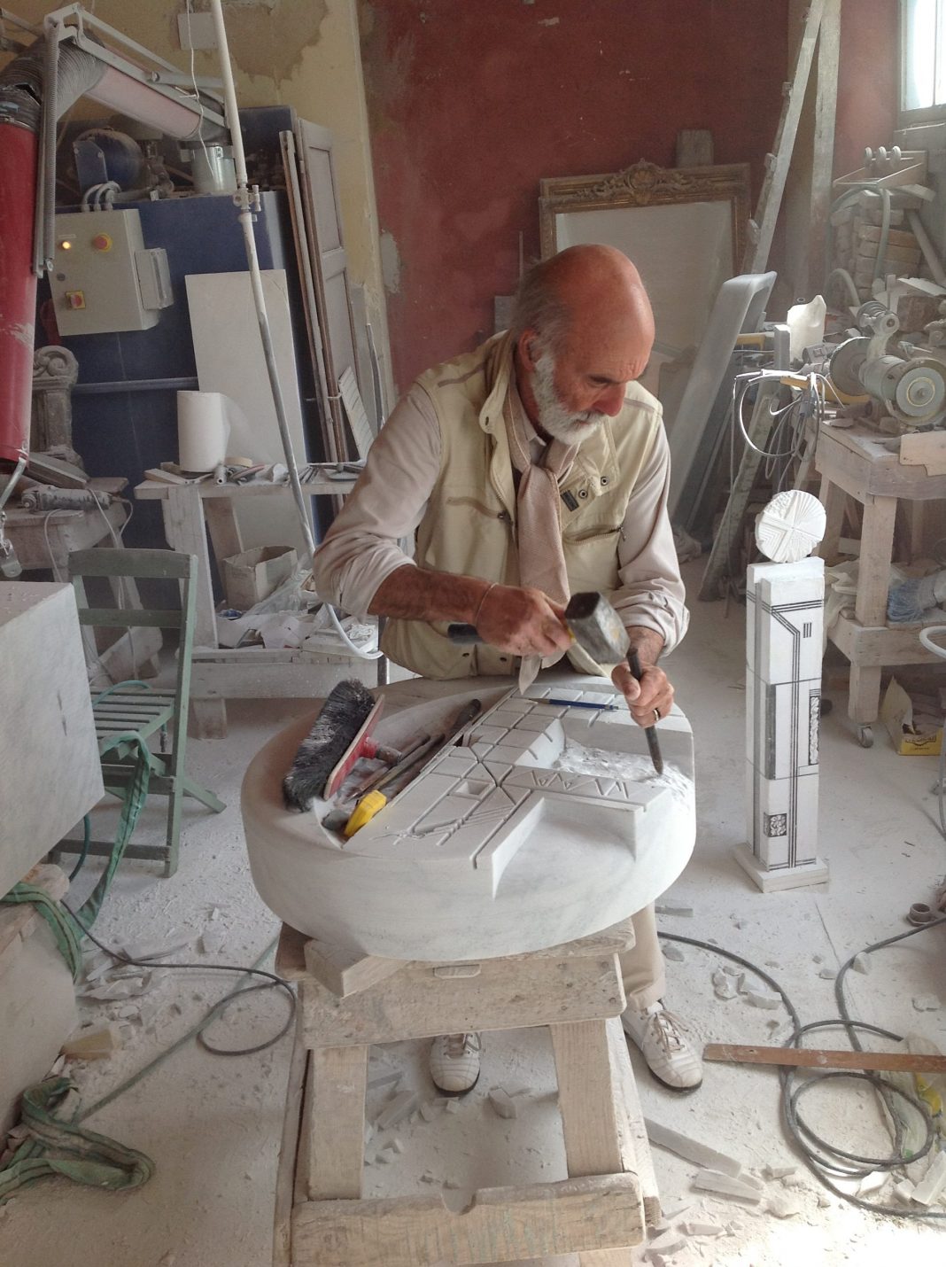 Lorenzo D’Andrea – La Donna del Sole e della Lunahttps://www.exibart.com/repository/media/eventi/2013/09/lorenzo-d8217andrea-8211-la-donna-del-sole-e-della-luna-1068x1430.jpg