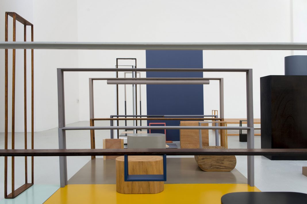 Nahum Tevet – Islandshttps://www.exibart.com/repository/media/eventi/2013/09/nahum-tevet-8211-islands-1068x713.jpg