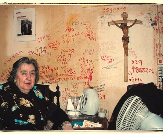 Cara Alda. Un ricordo di Alda Merini tra immagini e carta stampata