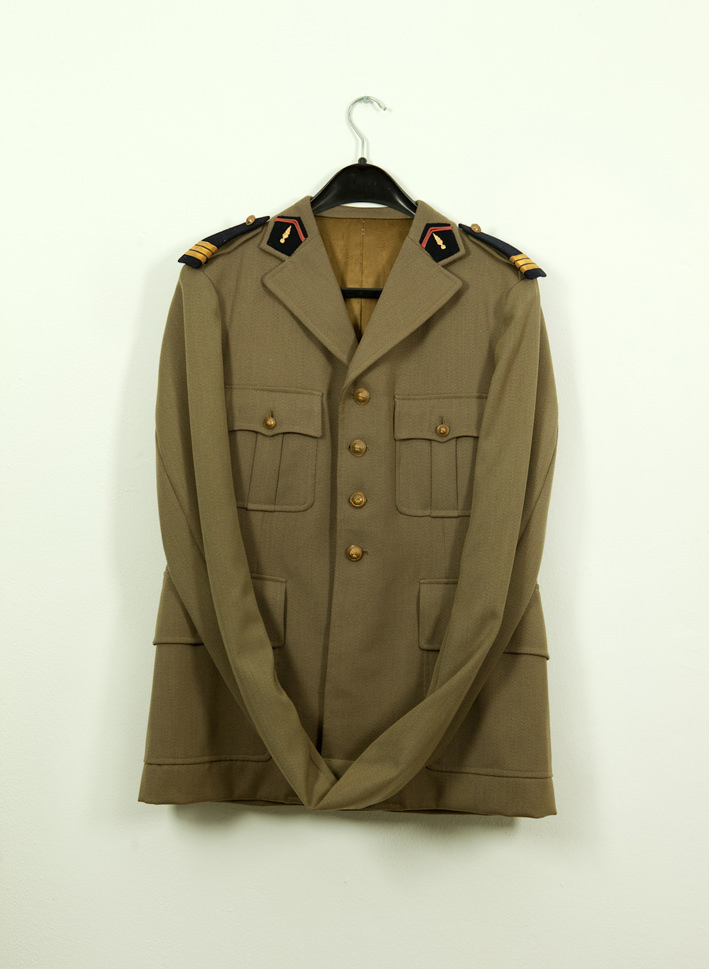 Jana Sterbak – Human condition: the limits of our freedomhttps://www.exibart.com/repository/media/eventi/2013/11/jana-sterbak-8211-human-condition-the-limits-of-our-freedom.jpg