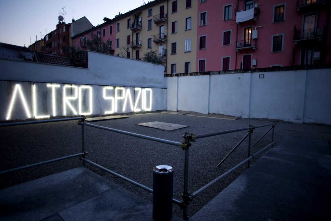 I Martedì Critici #3: Massimo Ubertihttps://www.exibart.com/repository/media/eventi/2013/12/i-martedì-critici-3-massimo-uberti-1068x712.jpg
