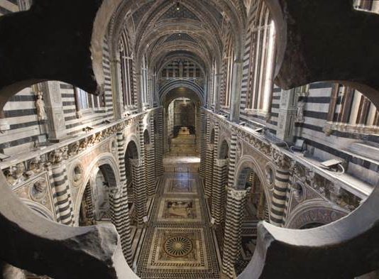 Il Duomo di Siena riapre la sua Porta del Cielo