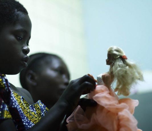 Sarah Scaparone / Thorsten Stobbe -#Cute4Congo, a light in the shadow