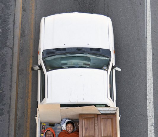 Alejandro Cartagena – The Car Poolers