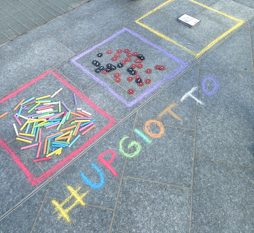 Up@giotto. Gioco collettivo all’aperto di Alessandro Ceresoli e A12
coordinato da Rossana Cioccahttps://www.exibart.com/repository/media/eventi/2014/04/up@giotto.-gioco-collettivo-all’aperto-di-alessandro-ceresoli-e-a12-coordinato-da-rossana-ciocca.jpg