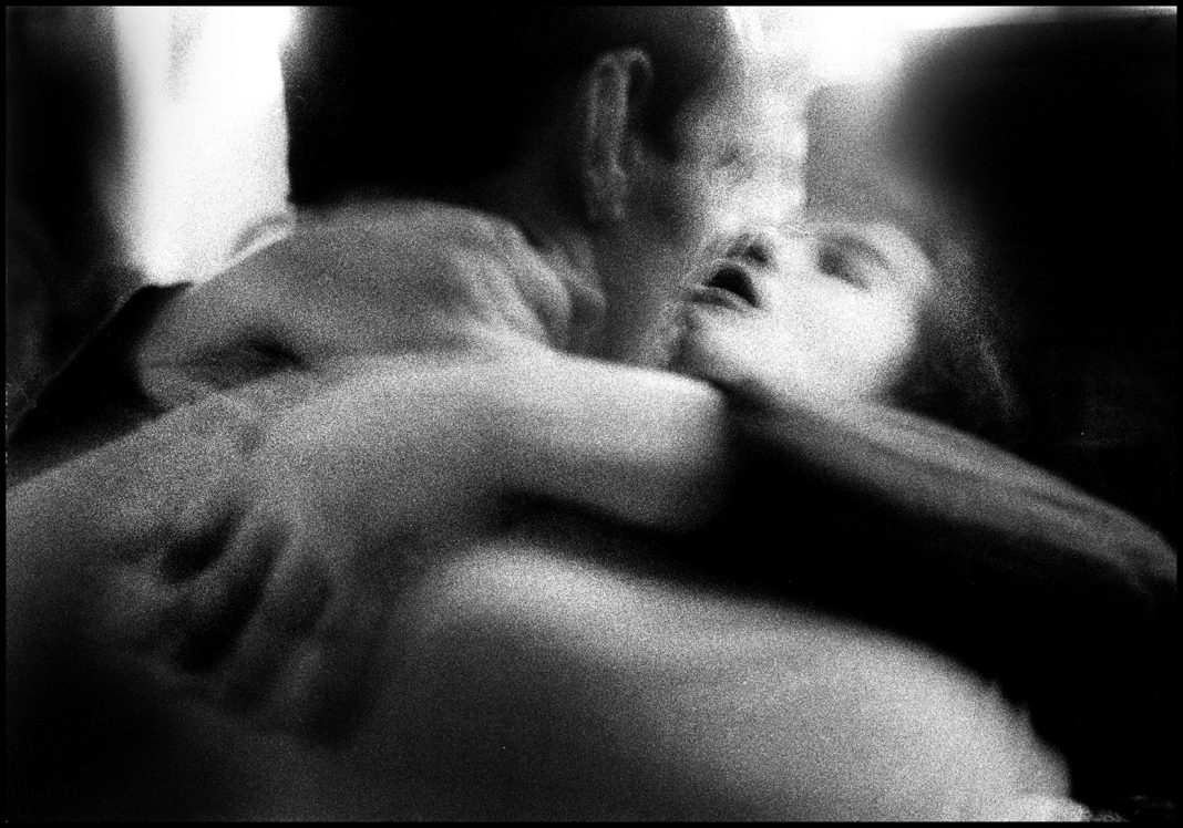 Michael Ackermanhttps://www.exibart.com/repository/media/eventi/2014/05/michael-ackerman-1068x748.jpg