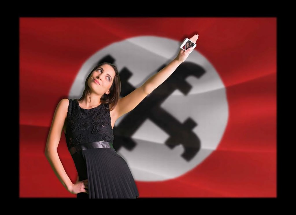 Nicolò Tomaini / Emanuele Iaria – #SelfiePolitique#https://www.exibart.com/repository/media/eventi/2014/07/nicolò-tomaini-emanuele-iaria-8211-selfiepolitique.jpg