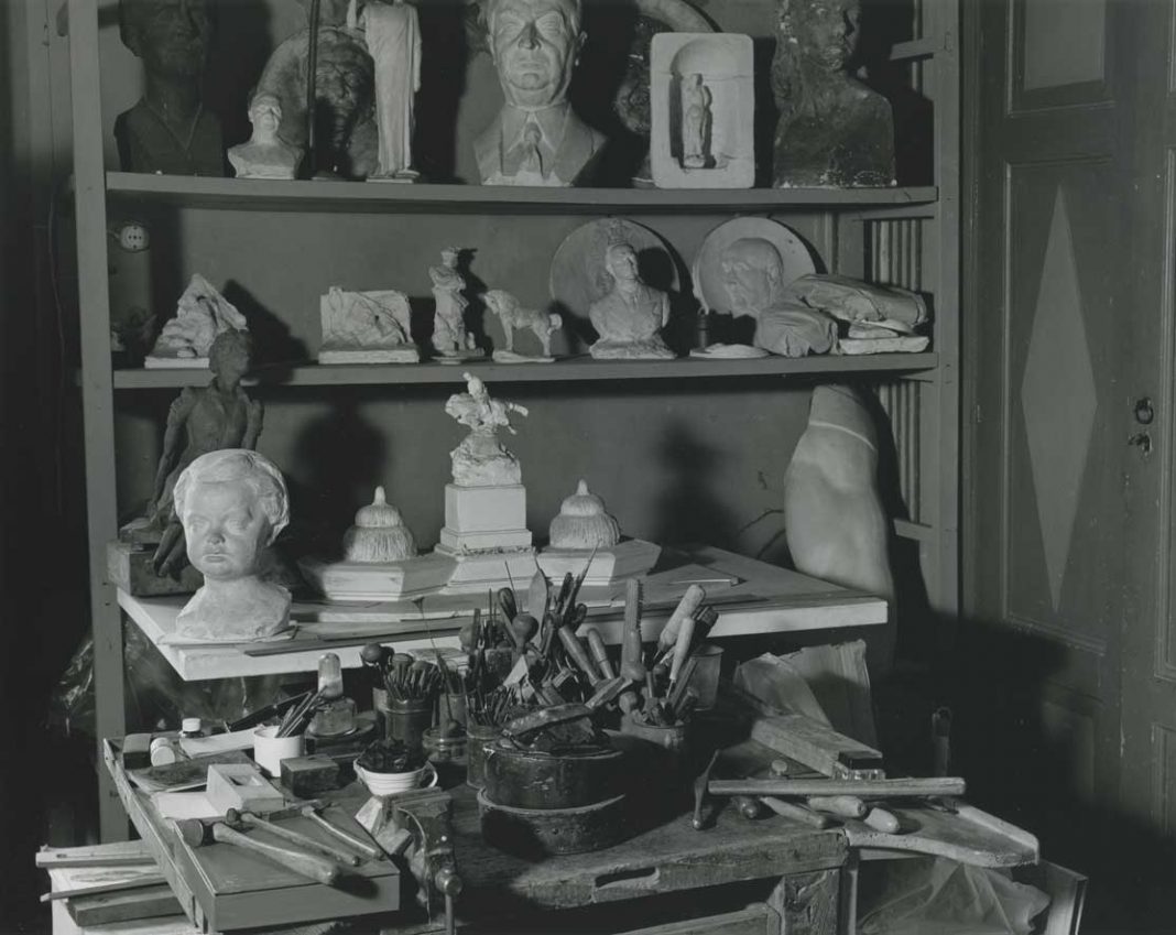 Giorgio Stella – Dove nasce la sculturahttps://www.exibart.com/repository/media/eventi/2014/09/giorgio-stella-8211-dove-nasce-la-scultura-1068x849.jpg