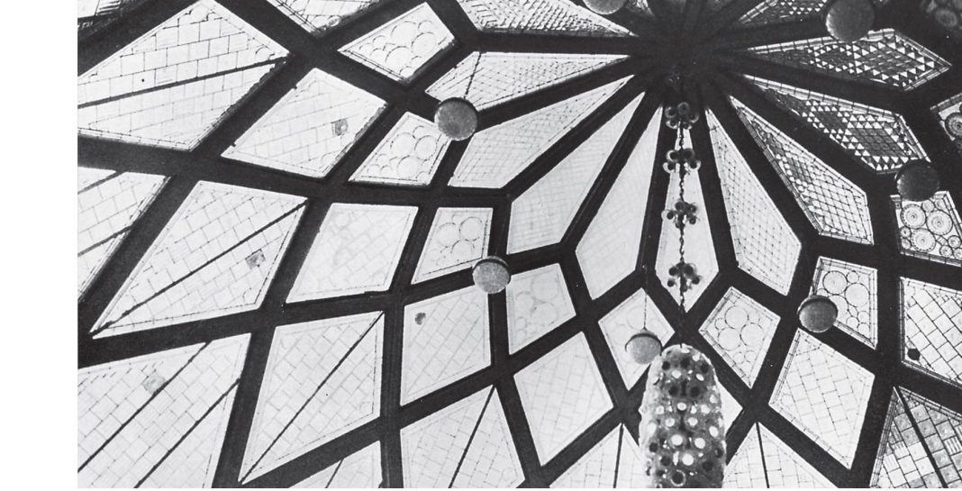 Una mostra chiude in anticipo: Colonia 1914 la Prima Guerra Mondiale e la Mostra del Werkbund.https://www.exibart.com/repository/media/eventi/2014/09/una-mostra-chiude-in-anticipo-colonia-1914-la-prima-guerra-mondiale-e-la-mostra-del-werkbund-1068x545.jpg