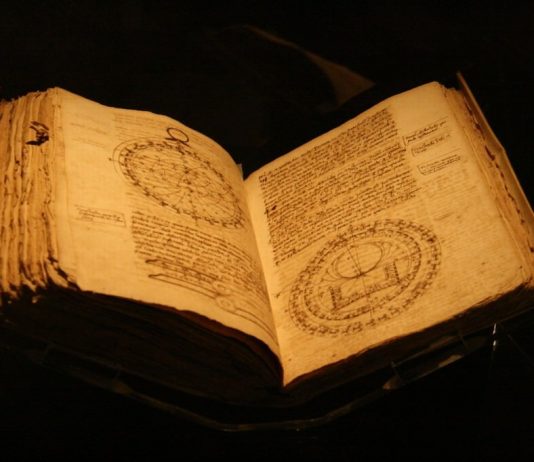 Magistri astronomiae dal XVI al XIX secolo: Cristoforo Clavio, Galileo Galilei e Angelo Secchi. Testimonianze documentarie e strumenti scientifici