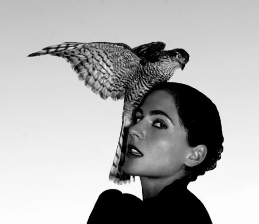 Mario Vespasiani – Presentazione del libro fotografico Mara as Muse Mario Vespasiani – Presentazione del libro fotografico Mara as Muse