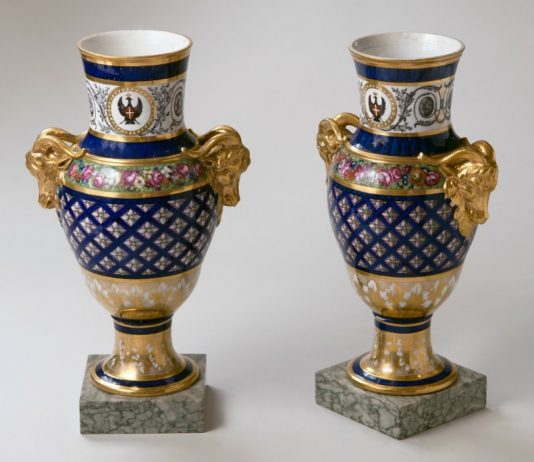 Fascino e splendore della porcellana di Torino. Rossetti, Vische, Vinovo. 1737-1825