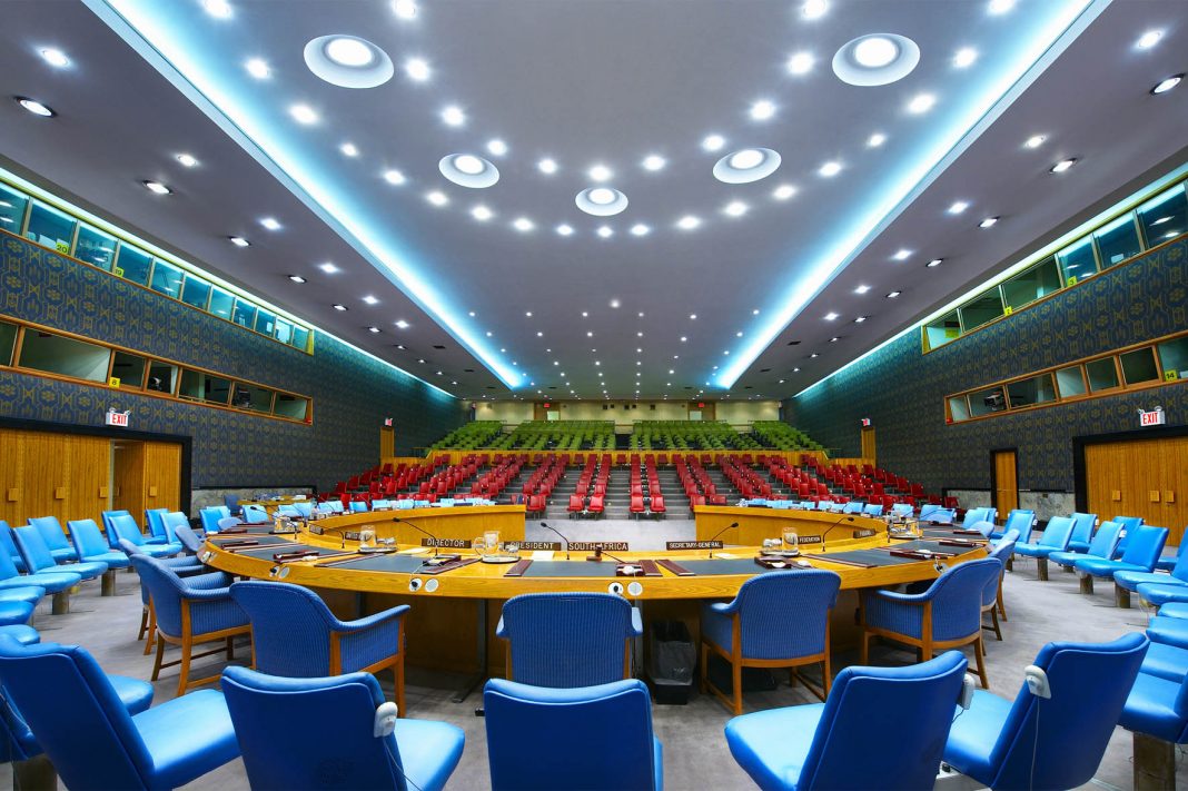 Close Up Marte. Luca Zanier – Corridors Of Power 
Jay Wolke – Architecture Of Resignationhttps://www.exibart.com/repository/media/eventi/2015/02/close-up-marte.-luca-zanier-8211-corridors-of-power-jay-wolke-8211-architecture-of-resignation-1068x711.jpg