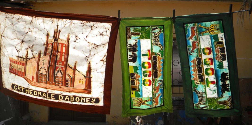 Colori dal Togohttps://www.exibart.com/repository/media/eventi/2015/02/colori-dal-togo-1068x532.jpg