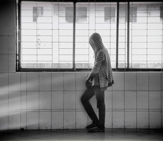 Anna Benedetto –  Samaẏa: Camera d’attesa