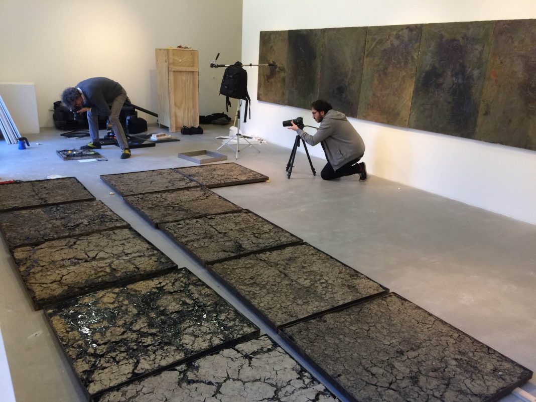 Eltjon Valle – Missing Earthhttps://www.exibart.com/repository/media/eventi/2015/03/eltjon-valle-8211-missing-earth-1068x801.jpg