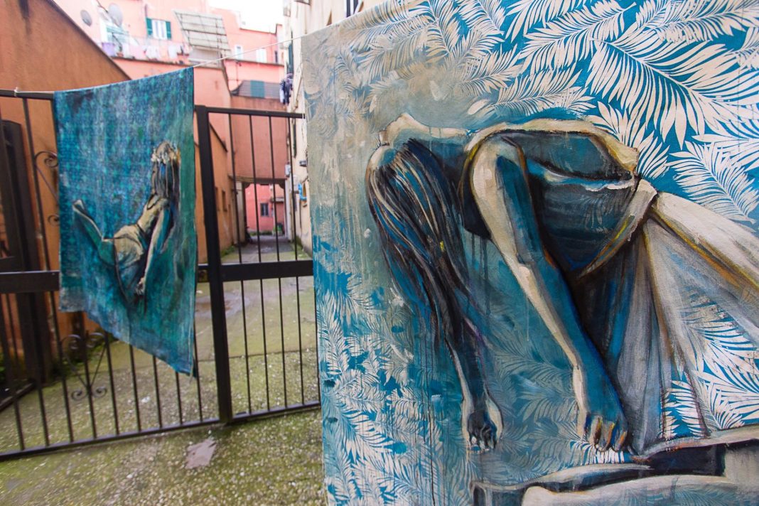 Alice Pasquini – Deep Tides Dryhttps://www.exibart.com/repository/media/eventi/2015/04/alice-pasquini-8211-deep-tides-dry-1068x712.jpg