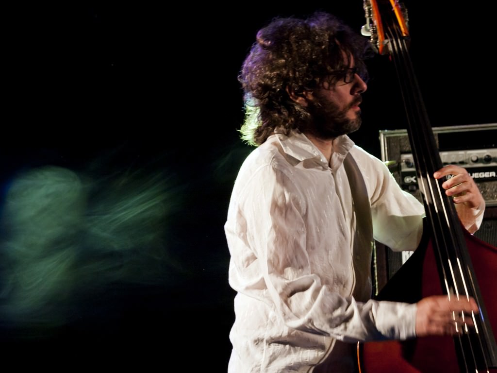 Pier Raffaele Platania – JazzIn’ shotshttps://www.exibart.com/repository/media/eventi/2015/04/pier-raffaele-platania-8211-jazzin’-shots.jpg