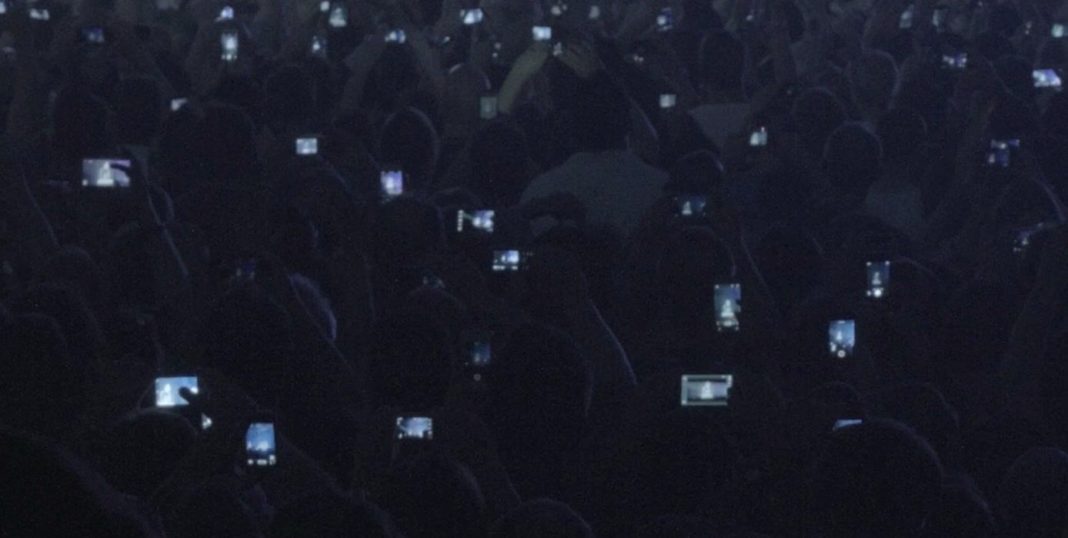 Dirty windowshttps://www.exibart.com/repository/media/eventi/2015/05/dirty-windows-1068x538.jpg