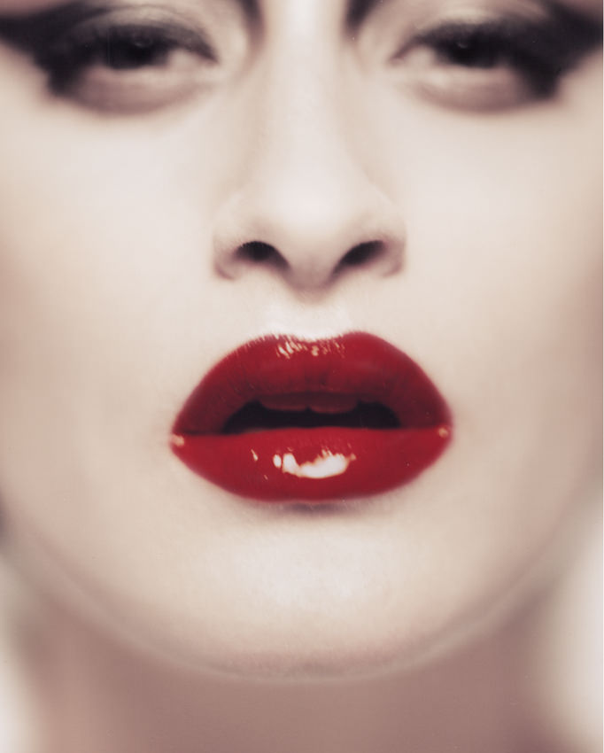 Giovanni Gastel – Rosso Gastelhttps://www.exibart.com/repository/media/eventi/2015/05/giovanni-gastel-8211-rosso-gastel-1.jpg