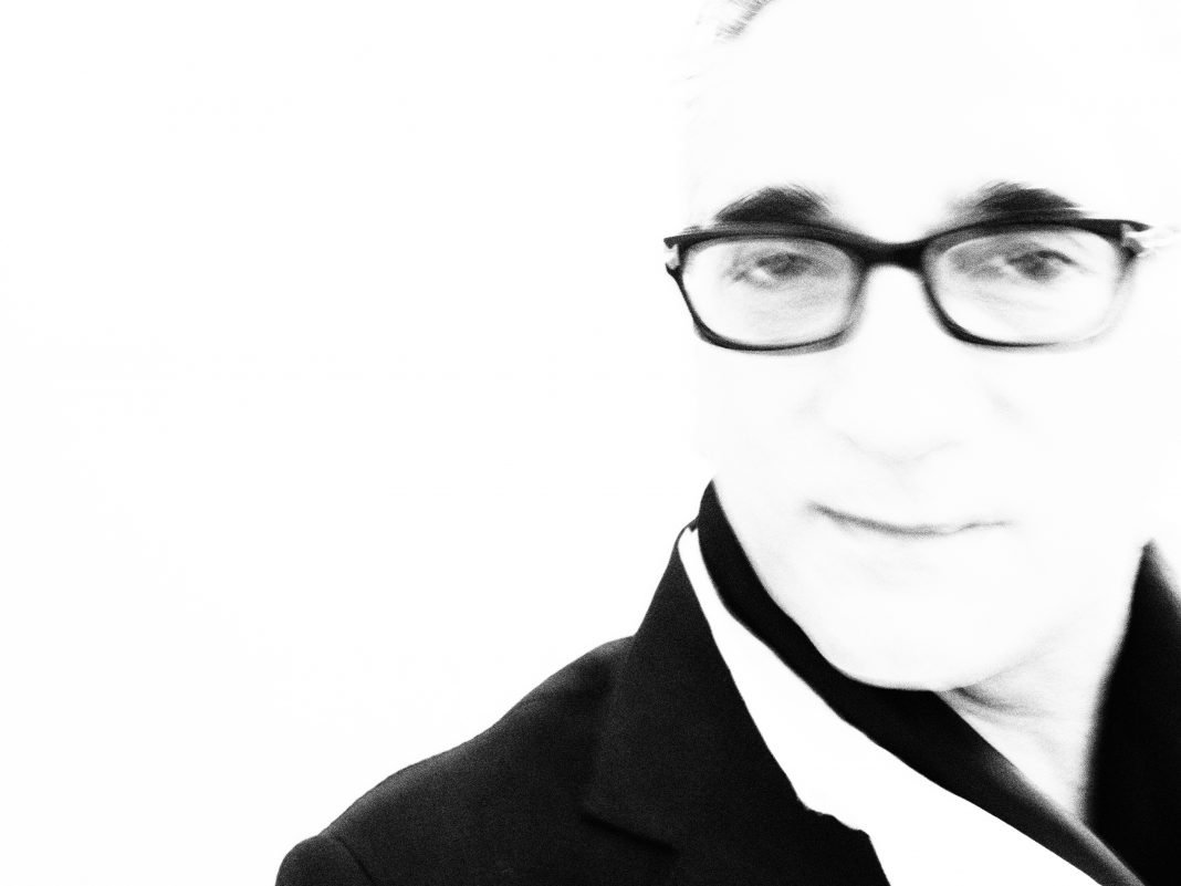 Giulia Efisi – Ritratti / Portraitshttps://www.exibart.com/repository/media/eventi/2015/05/giulia-efisi-8211-ritratti-portraits-1-1068x801.jpg