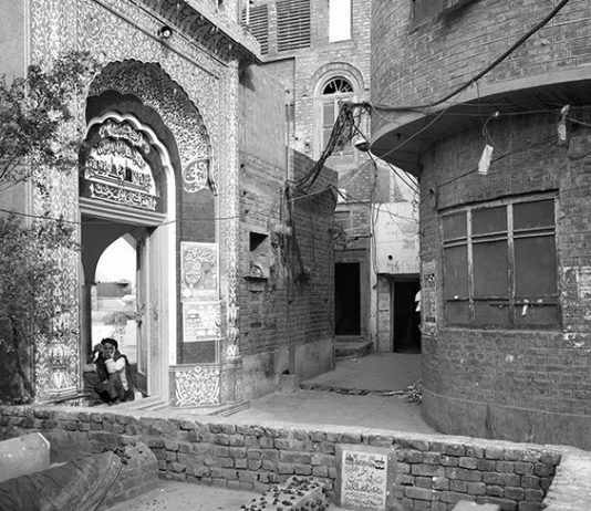 Marco Introini – Multan Pakistan, la città murata. The walled city Marco Introini – Multan Pakistan, la città murata. The walled city