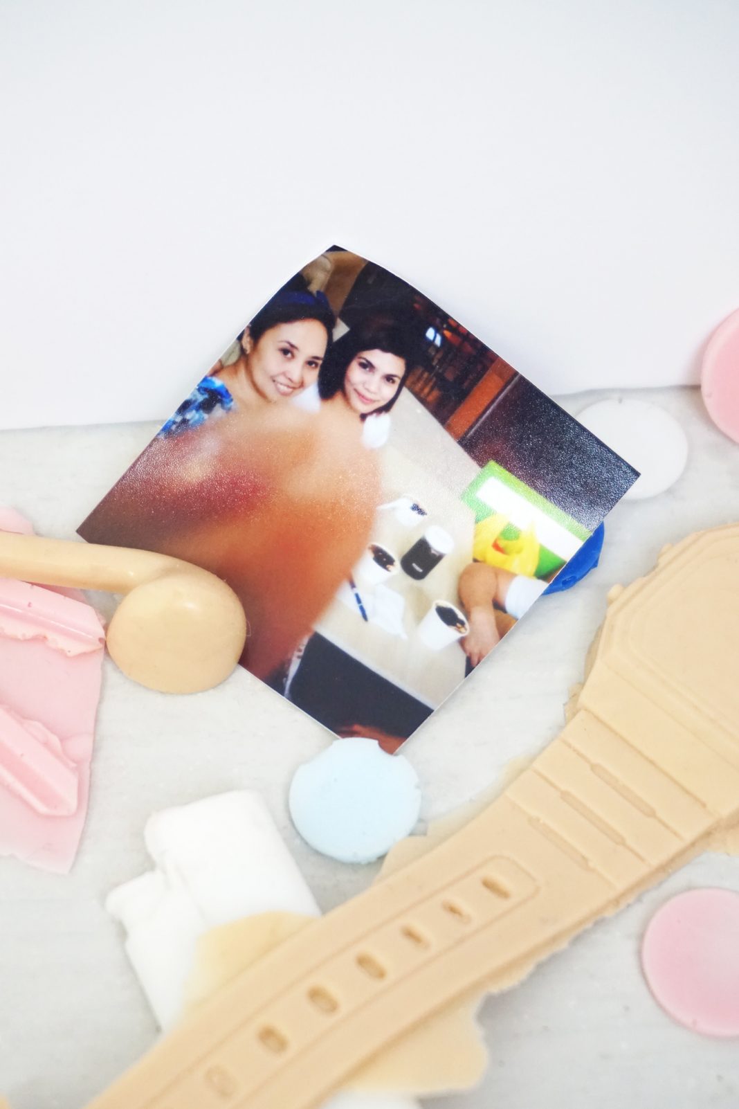 Rowena Harris – Being both on and within, as I saidhttps://www.exibart.com/repository/media/eventi/2015/06/rowena-harris-8211-being-both-on-and-within-as-i-said-7-1068x1602.jpg