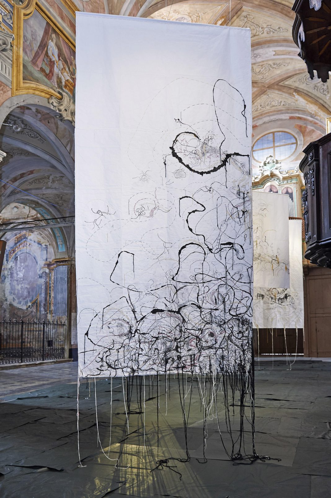 Eva Reguzzoni – Second Whitehttps://www.exibart.com/repository/media/eventi/2015/07/eva-reguzzoni-8211-second-white-3-1068x1605.jpg