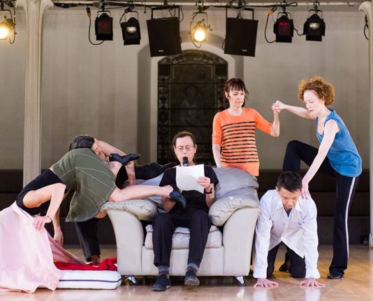 Martin Hargreaves – Shaking the Dust: Performance as material as performance