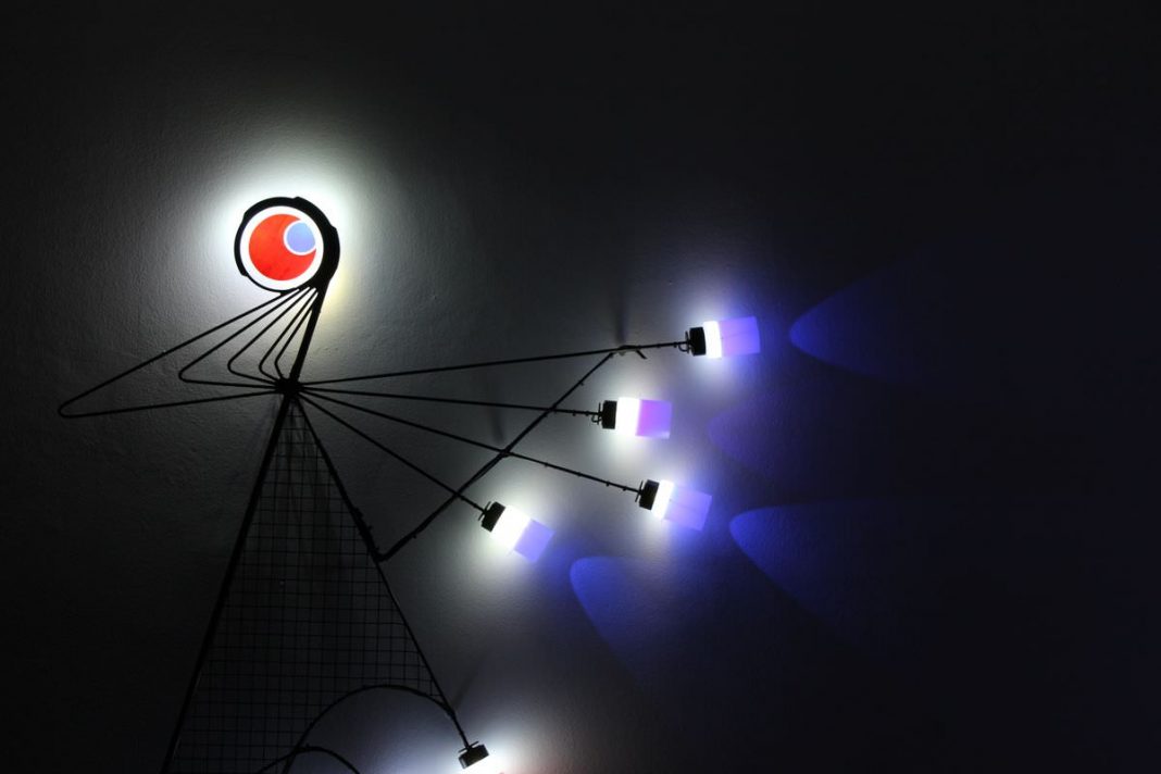 Mostafa Rahimi Vishteh – Interazioni luminosehttps://www.exibart.com/repository/media/eventi/2015/07/mostafa-rahimi-vishteh-8211-interazioni-luminose-3-1068x712.jpg