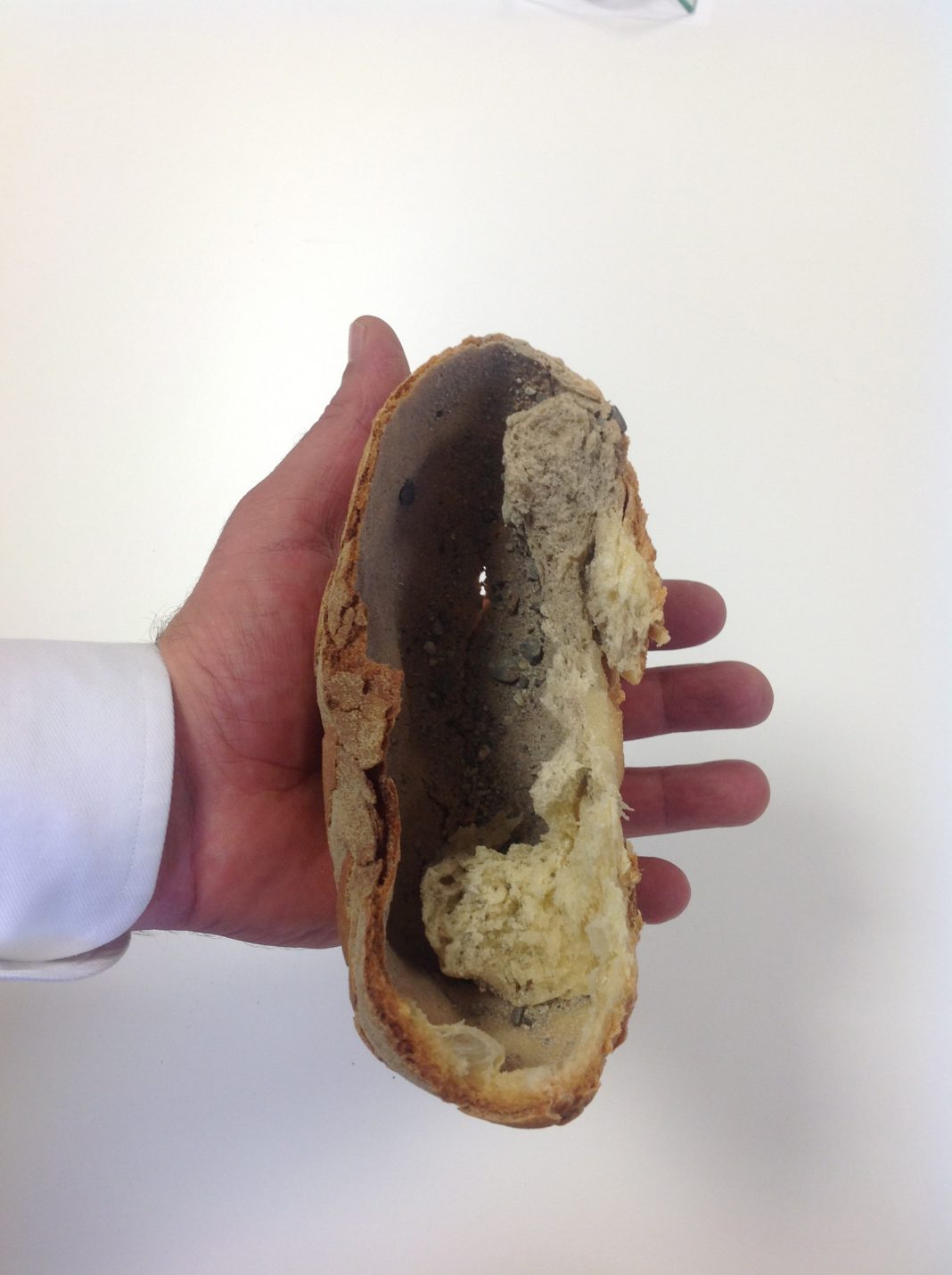 Matheus Rocha Pitta – No Hay Panhttps://www.exibart.com/repository/media/eventi/2015/09/matheus-rocha-pitta-8211-no-hay-pan-1068x1430.jpg