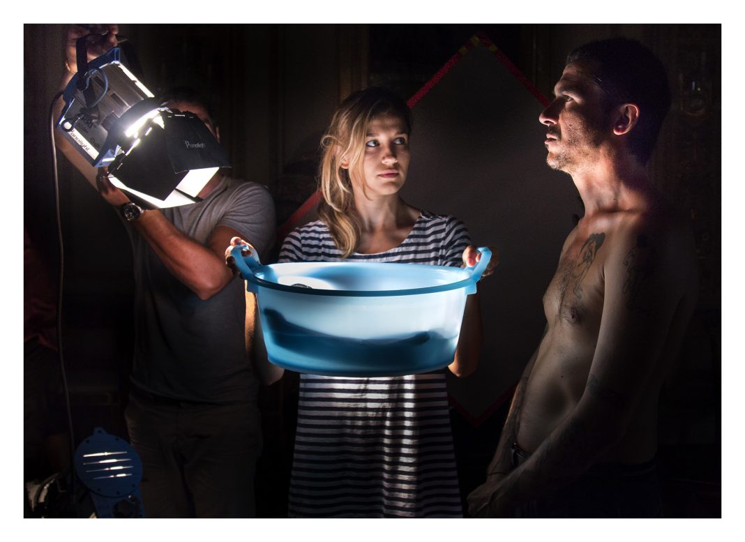 Rä di Martino – On Making a Circle to Swim Under Waterhttps://www.exibart.com/repository/media/eventi/2015/09/rä-di-martino-8211-on-making-a-circle-to-swim-under-water-1068x777.jpg