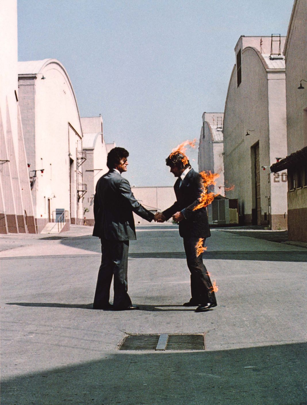 Storm Thorgerson – The Gathering Storm. Wish you were herehttps://www.exibart.com/repository/media/eventi/2015/09/storm-thorgerson-8211-the-gathering-storm.-wish-you-were-here-1068x1409.jpg