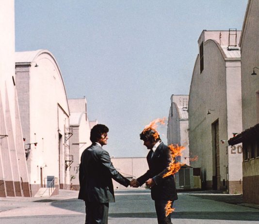 Storm Thorgerson – The Gathering Storm. Wish you were here