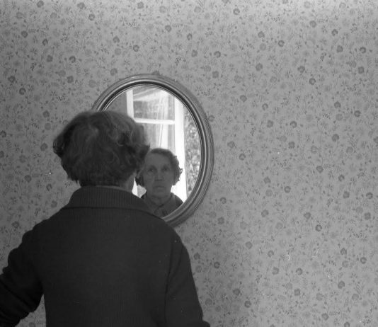 Gina Alessandra Sangermano – Una ragazza senza borsa